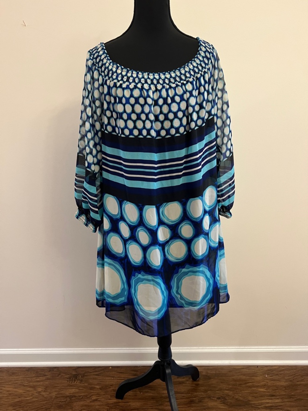 5 Twelve Blue & Teal Patterned Dreas